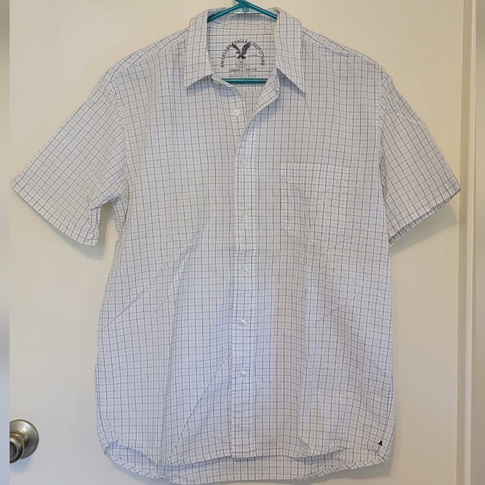 Men's American Eagle Short Sleeve Button Down Shirt Size Medium